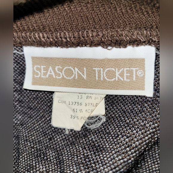 Vintage Unisex Christmas Skeleton Cookie Lover Brown, Tan, White Sweater Size L - Picture 6 of 11